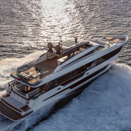 H&CO Yacht Charter | 30.1m Ferretti