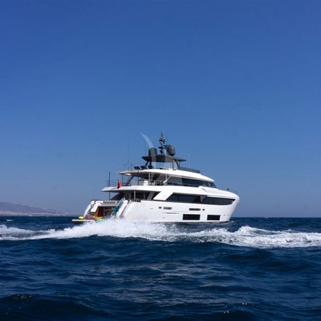 Haiami yacht charter