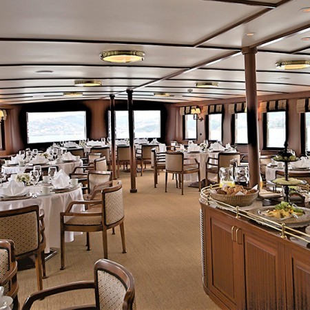 halas 71 yacht interior