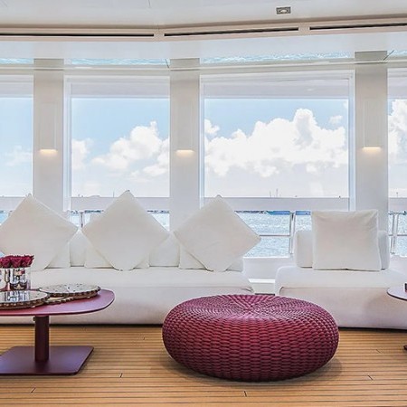 Home yacht salon