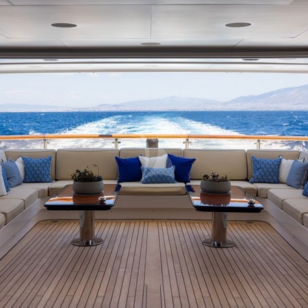 idyllic yacht Benetti