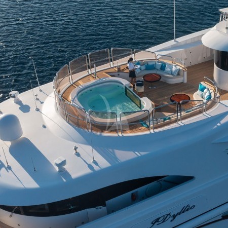 idyllic yacht Greece