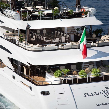 ILLUSION V Yacht Benietti Superyacht Charter