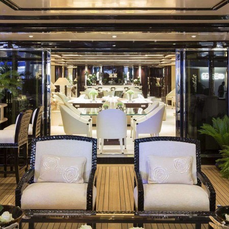 Illusion V suepryacht interior