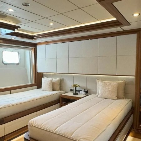 twin cabin fo 2 charter guests