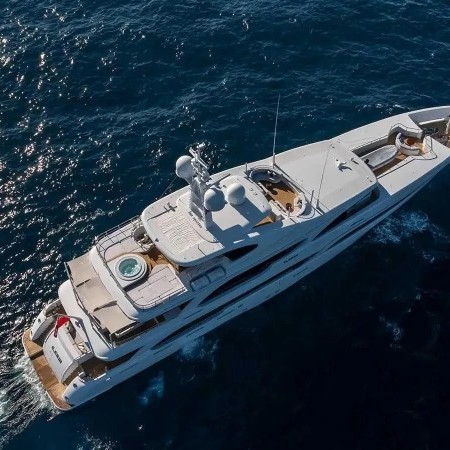 immersive yacht aerial view