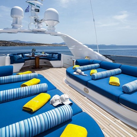 Jaan yacht flybridge beds