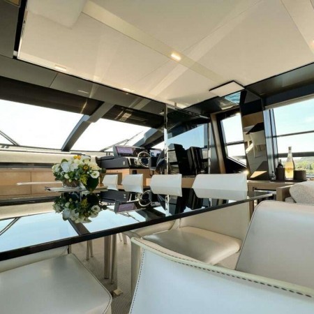 salon of Kar yacht