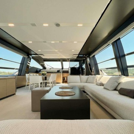 Kar yacht charter Riva