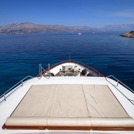 front sunbeds at Korab yacht