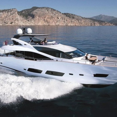 Kudos Sunseeker yacht charter