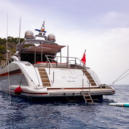 La Digue yacht