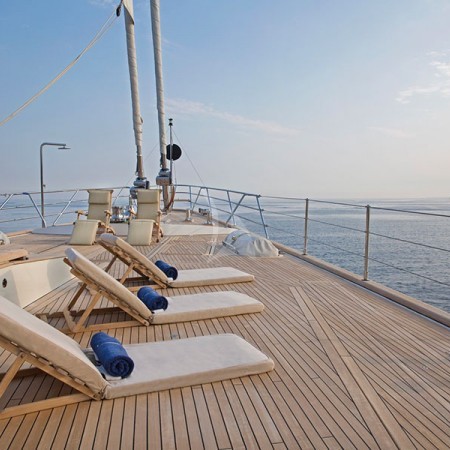 La Luna yacht deck lounge
