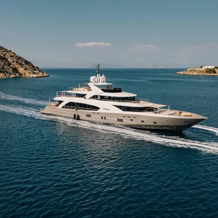 La Pellegrina 1 yacht charter