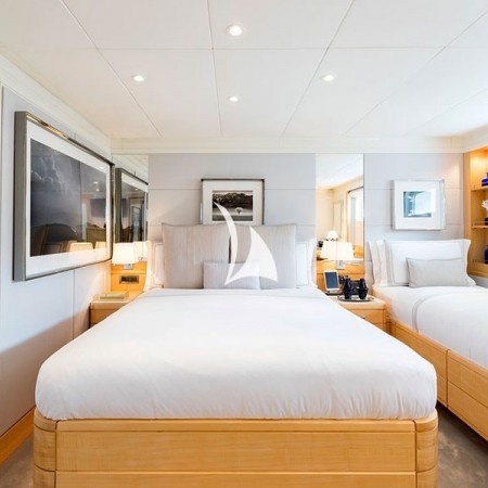 one of the cabins at La Tania yacht charter