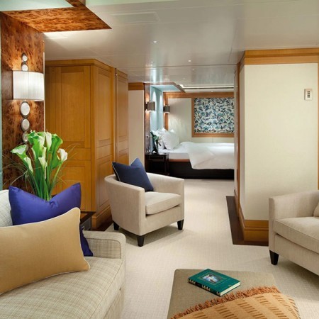 cabin for 2 charter guests