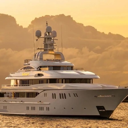 Lady Kathryn V yacht charter