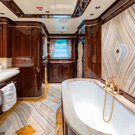 ensuite cabin bathroom