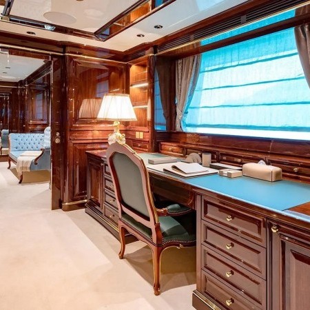 Lady Lena yacht cabin