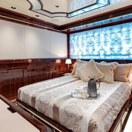 Lady Lena yacht cabin