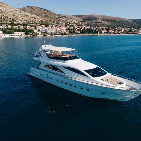 aerial view of Lady Lona yacht
