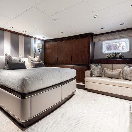 Master cabin of Lady M yacht