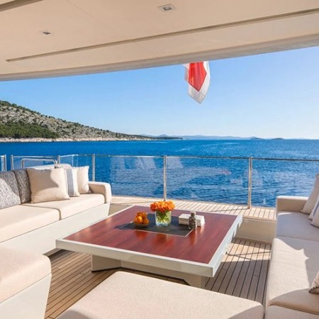 LAMMOUCHE Yacht | Luxury Superyacht Charter