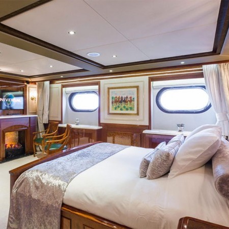 Expedition yacht Legend cabin