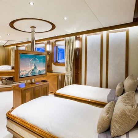 Expedition yacht Legend cabin