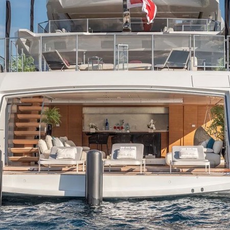 Lel Rossinavi yacht charter