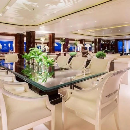 Lioness V yacht dining