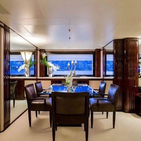 Lioness V yacht dining