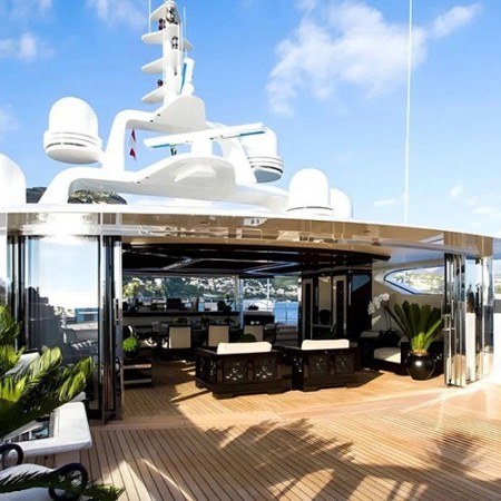 spacious deck on Lioness V superyacht