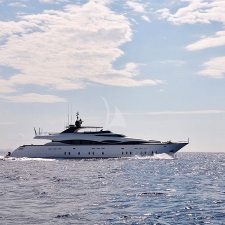 Liva yacht