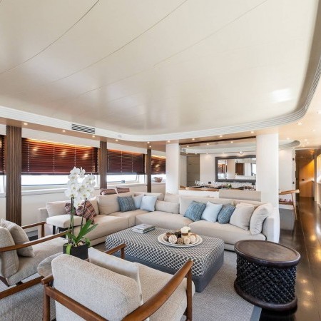 Liva yacht's interior