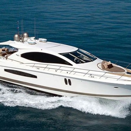 LIZZI Yacht | Charter the 23.39m Lazzara