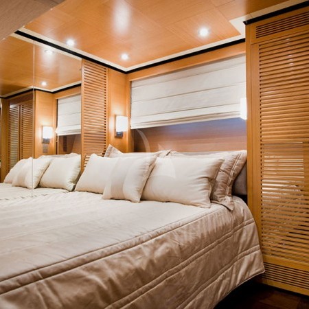Loana yacht double cabin