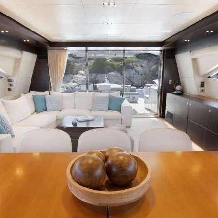 MAC Yacht charter