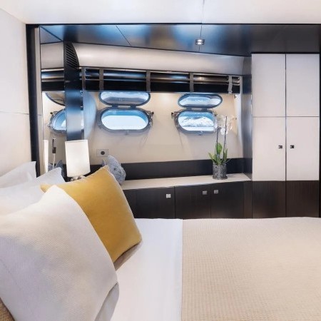 MAC yacht double cabin