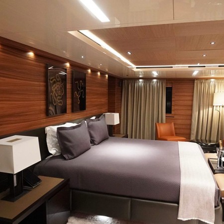 cabin for 2 charter guests