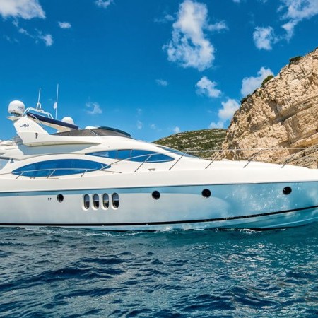 manu yacht Greece