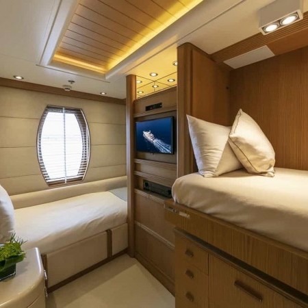 Marla yacht twin cabin