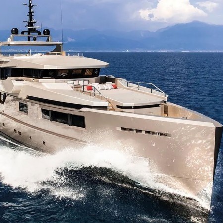 Maverick - Admiral yacht charter