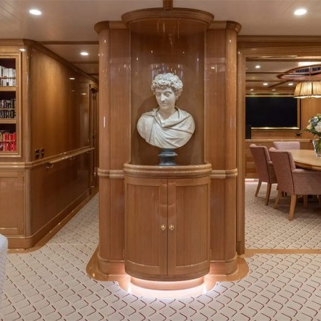 Maximus sailing yacht interior