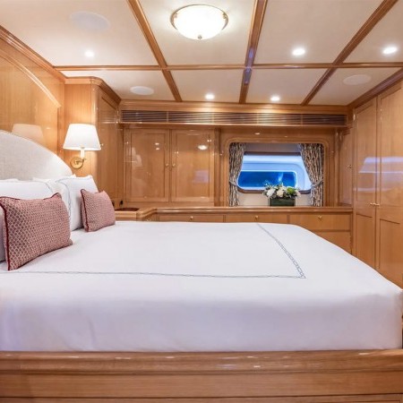 double cabin on Maximus sailboat