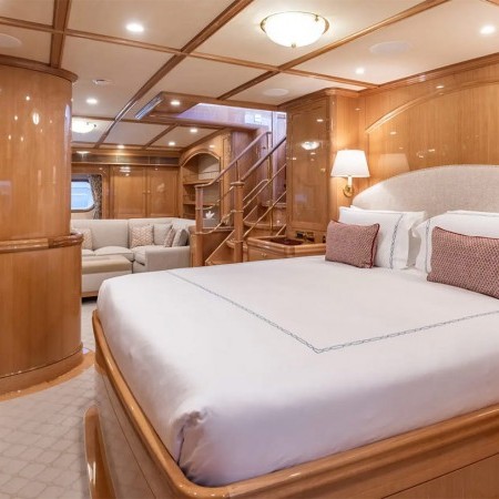 double cabin on Maximus sailboat