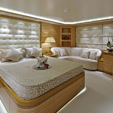 double cabin on Mia Rama yacht