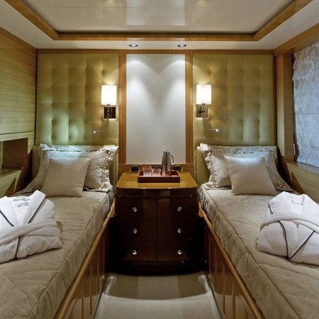 twin cabin on Mia Rama yacht