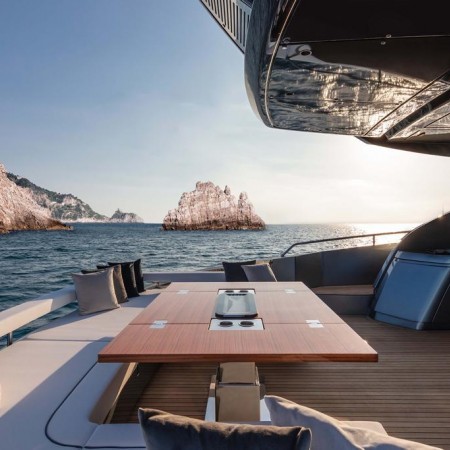 MONTENAPO Yacht Charter | Riva 26.92m