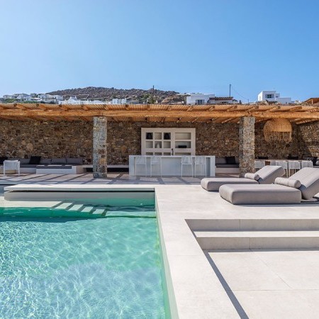 luxury villa in Mykonos